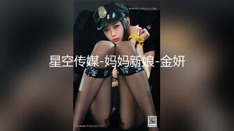 「该不会是…在勾引我吧」巨乳妈妈穿上我的白衬衫 还不穿胸罩 让我勃起了！早上起床时 发现妈妈裸睡。从细缝中看见无防备巨乳和内裤 比起裸体这样更加淫荡 不自觉开始发情。做到内射了！