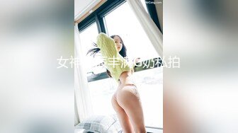 公园女厕全景偷拍纱裙美妇 饱满的肥鲍鱼