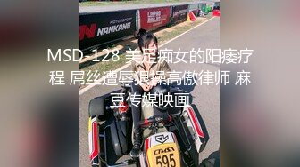 十一月外站流出女偷拍客潜入游泳场洗漱更衣室偷拍几个妹子淋浴