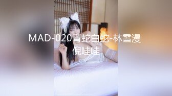 【新速片遞】活超棒的黑丝小少妇酒店约啪大哥，深喉大鸡巴，让大哥无套爆草，激情上位还给大哥吃奶子，直接内射骚穴刺激